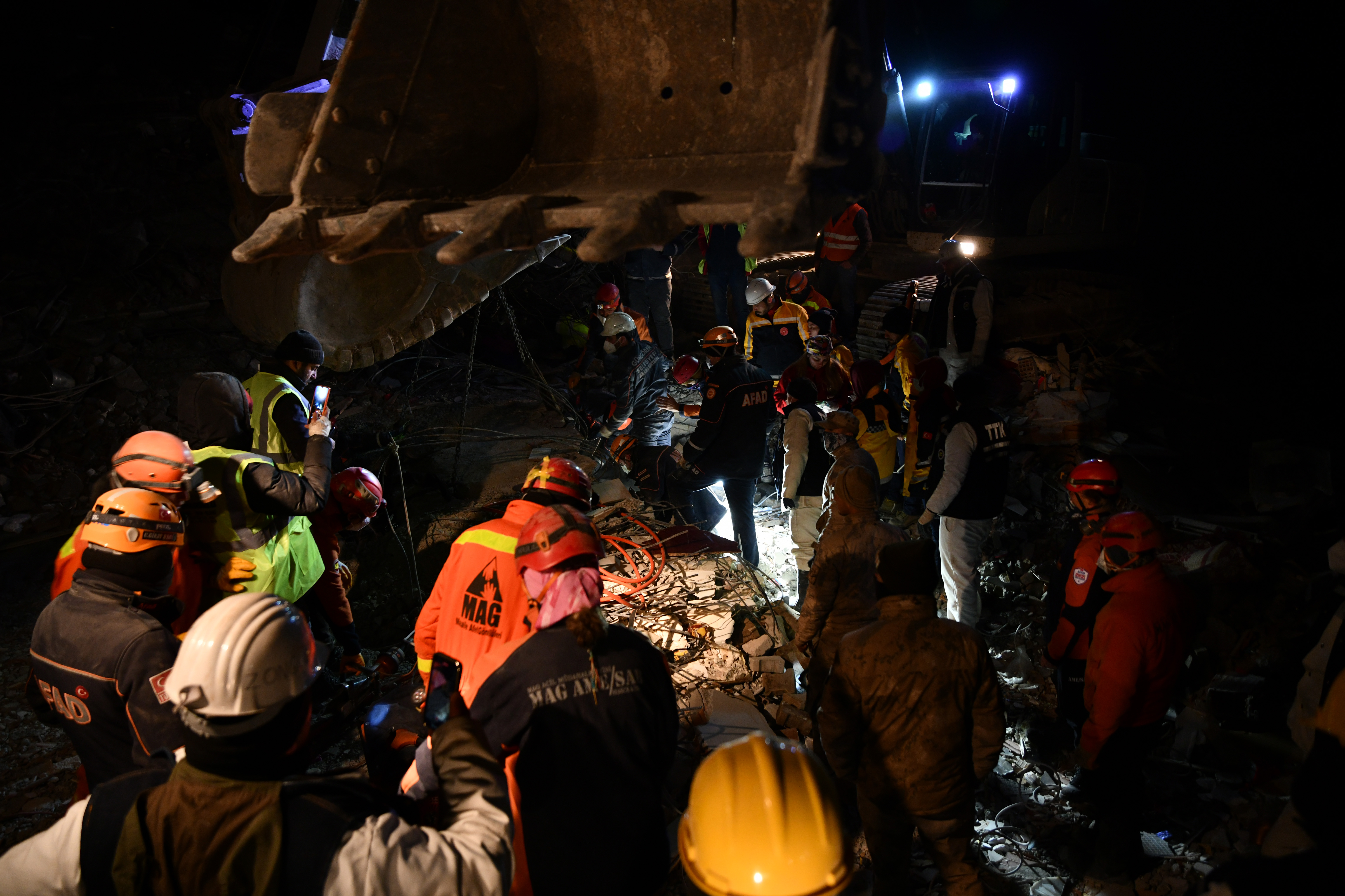 Gaziantep'te enkaz altında kalan kadın 170 saat sonra kurtarıldı