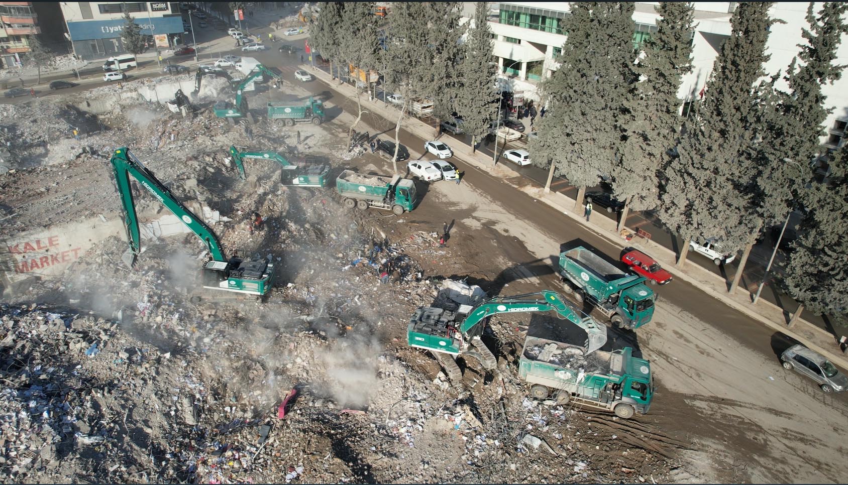 Kahramanmaraş’taki enkaz 1,5 ayda kaldırılacak