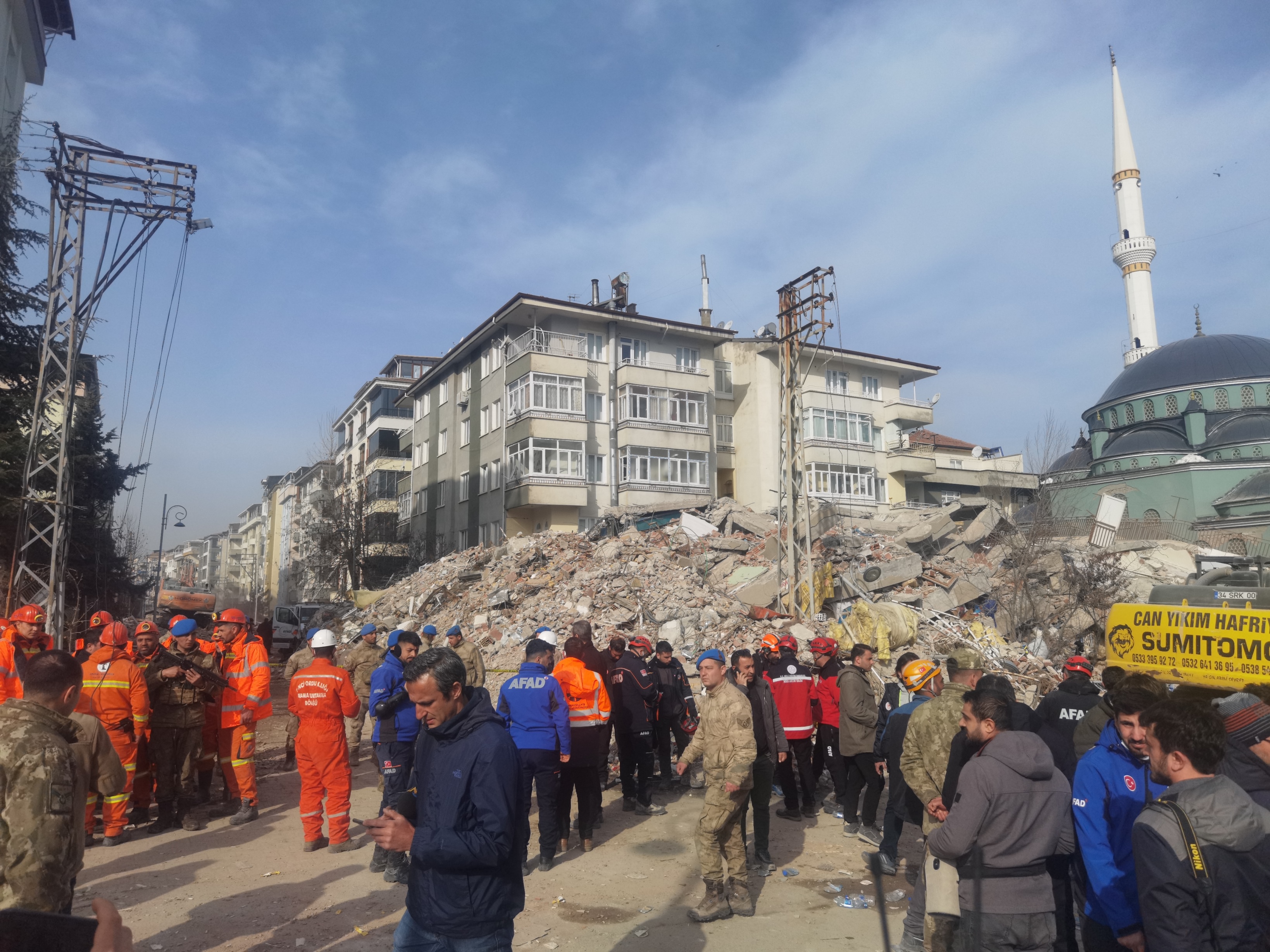 Malatya'daki 5.6'lık depremde can kaybı ikiye yükseldi: Enkazdan 21 saat sonra cansız bedeni çıkarıldı