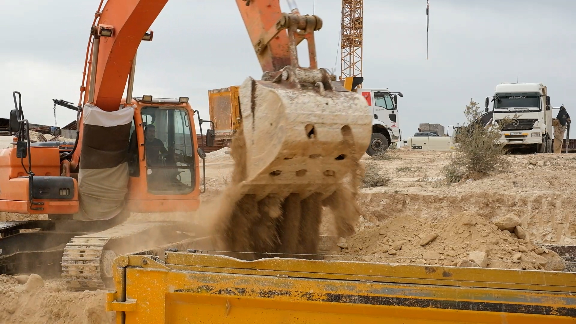 Şanlıurfa'da TOKİ konutları için ilk kazma vuruldu