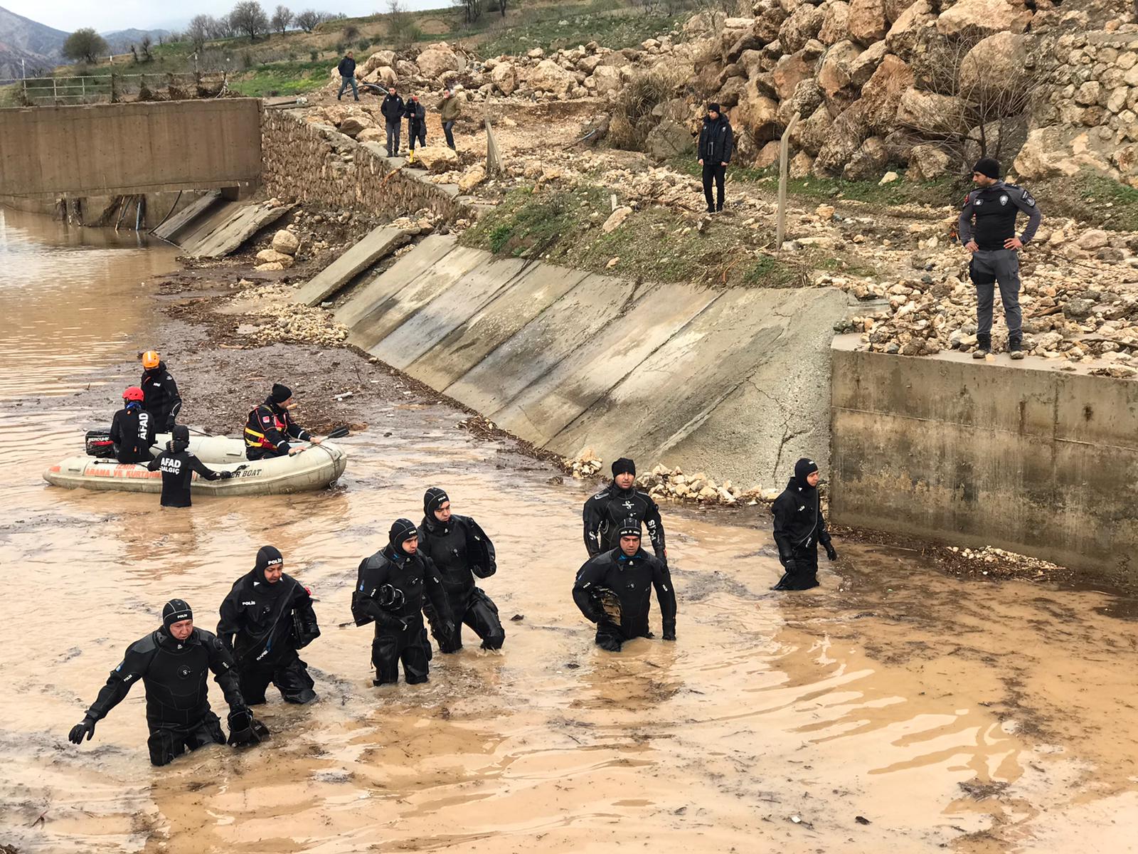 Adıyaman'da sele kapılan anne ve bebeğinin cansız bedenine ulaşıldı