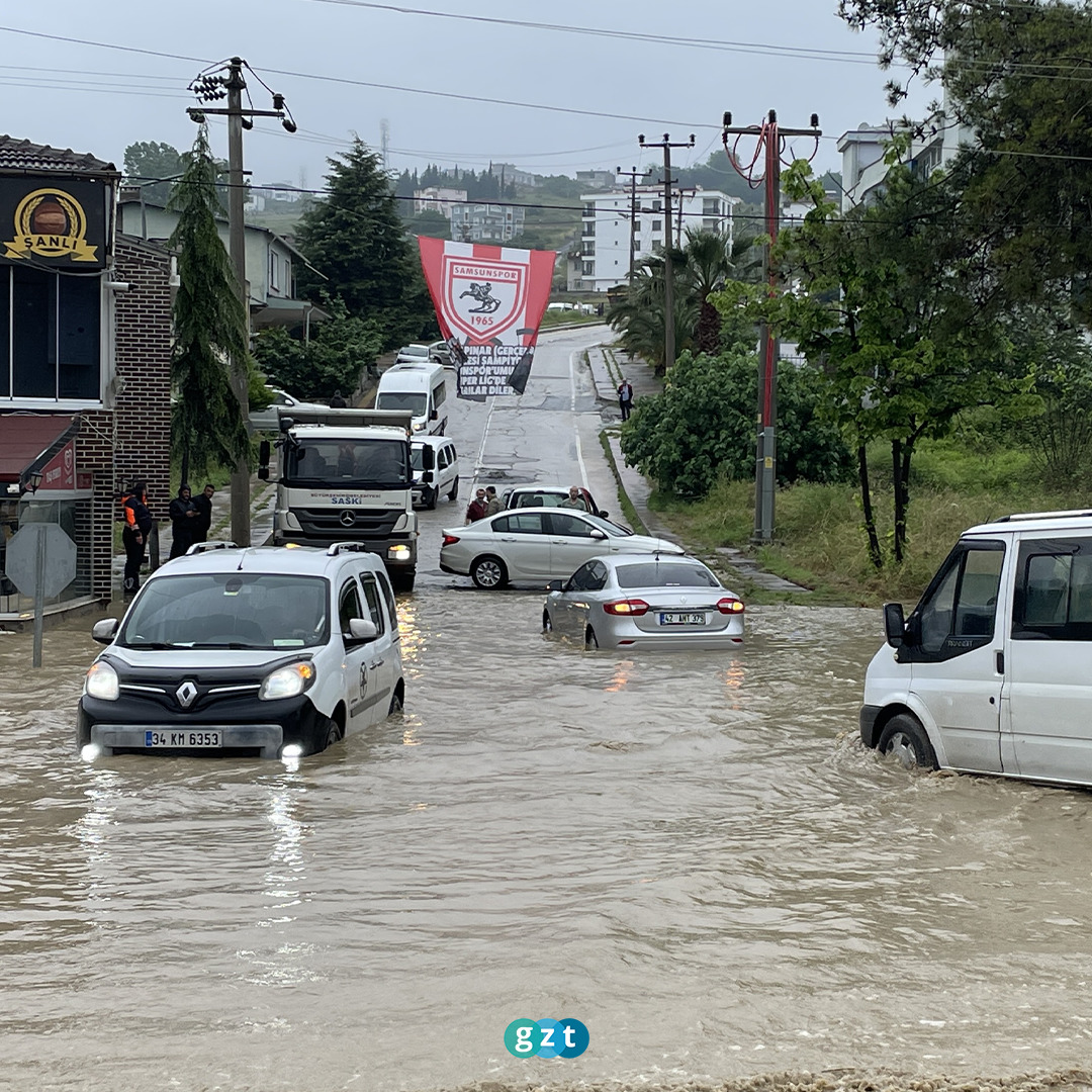 Samsun'da şiddetli yağış sel ve taşkınlara neden oldu