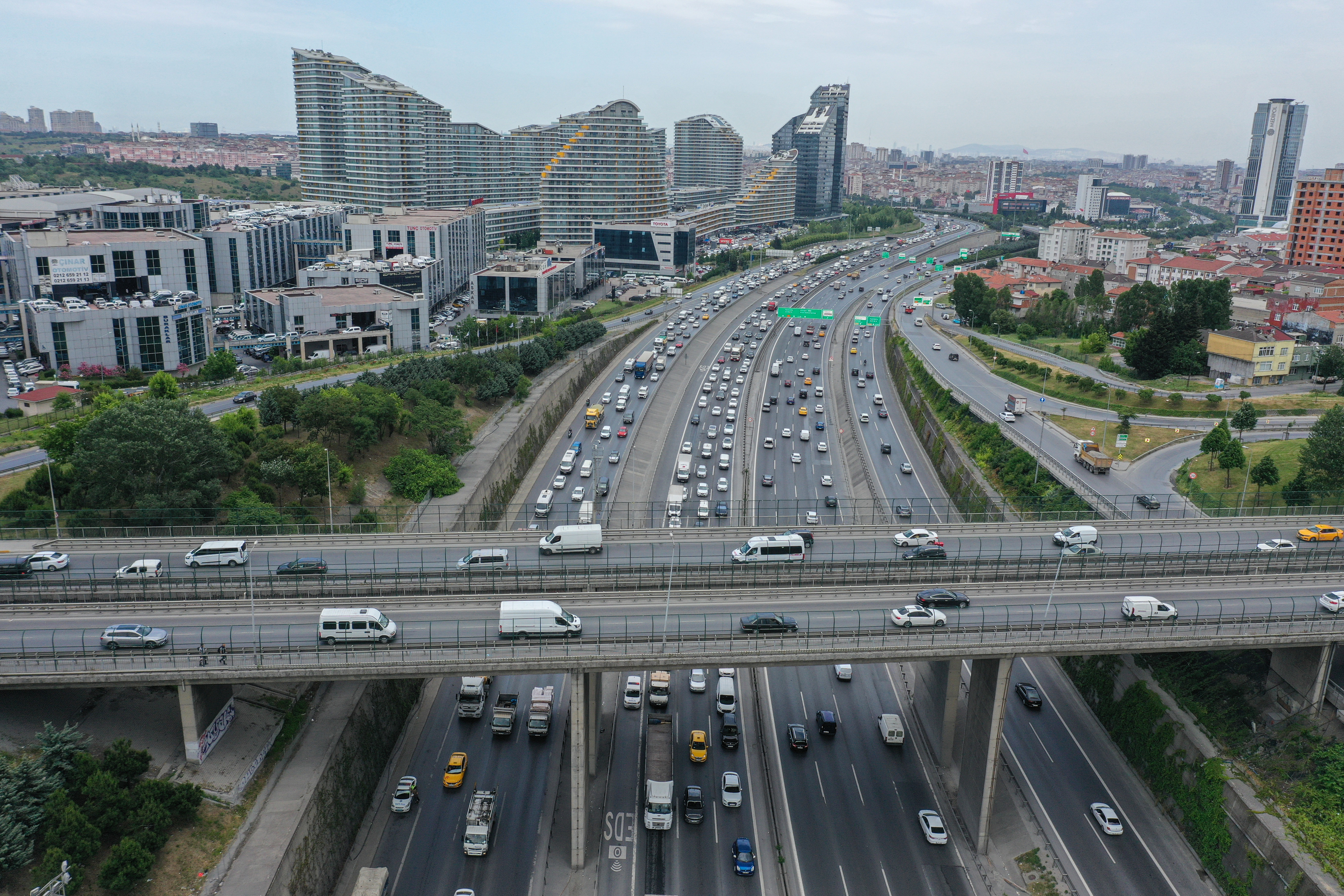 İstanbul trafik yoğunluğu: Bazı noktalarda tatil hareketliliği yaşanıyor