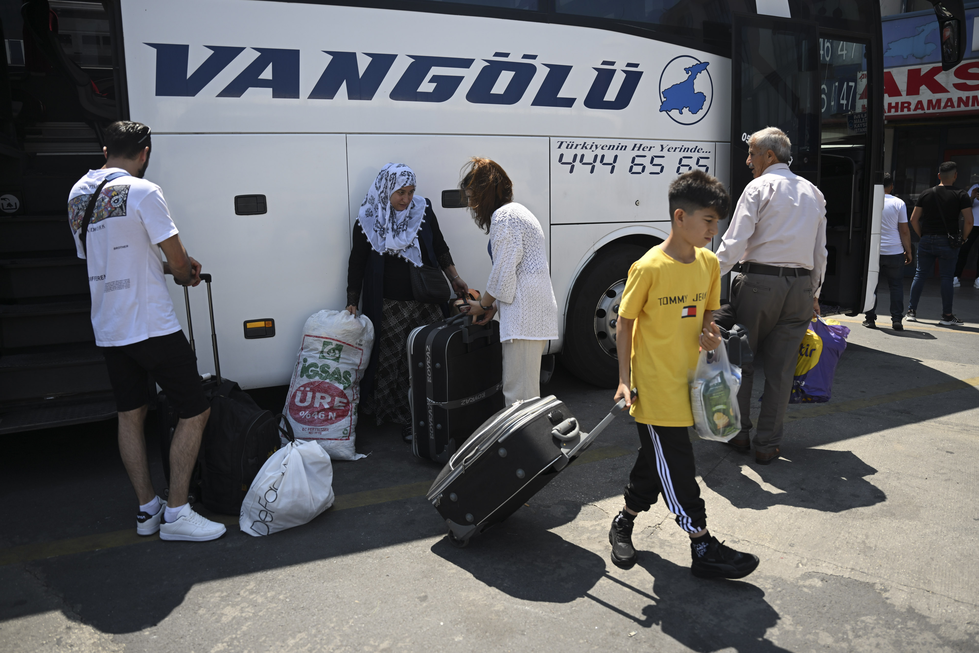 Otogarda Kurban Bayramı hareketliliği