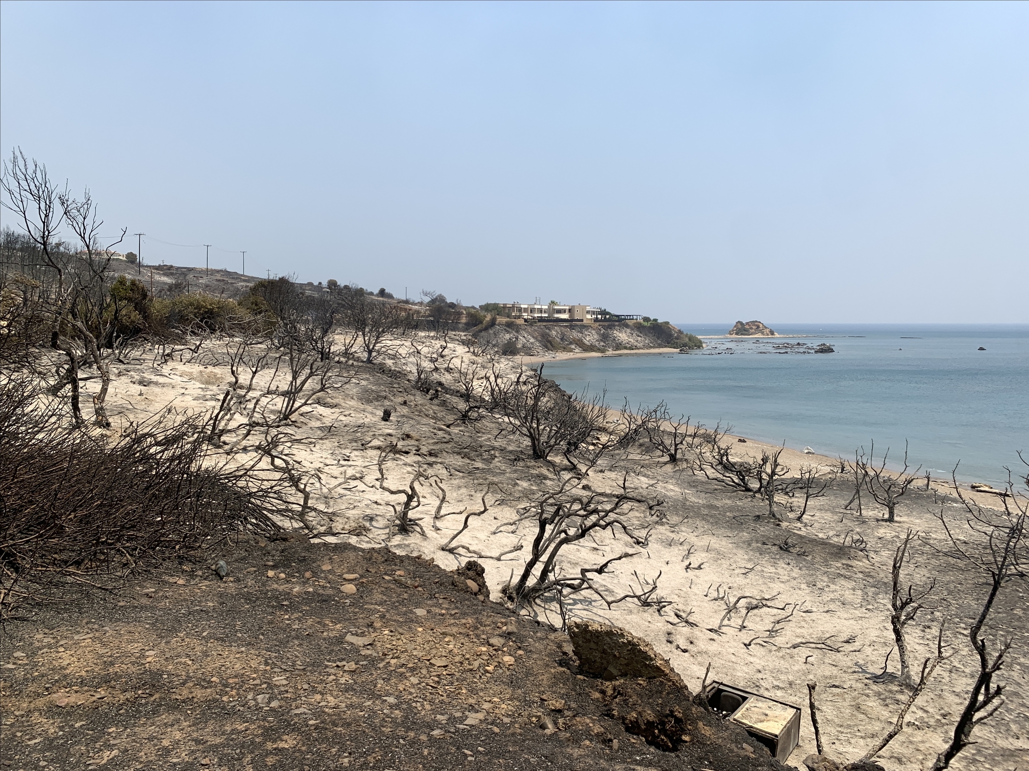 Rodos Adası'ndaki alev alev: 19 bin kişi tahliye edildi