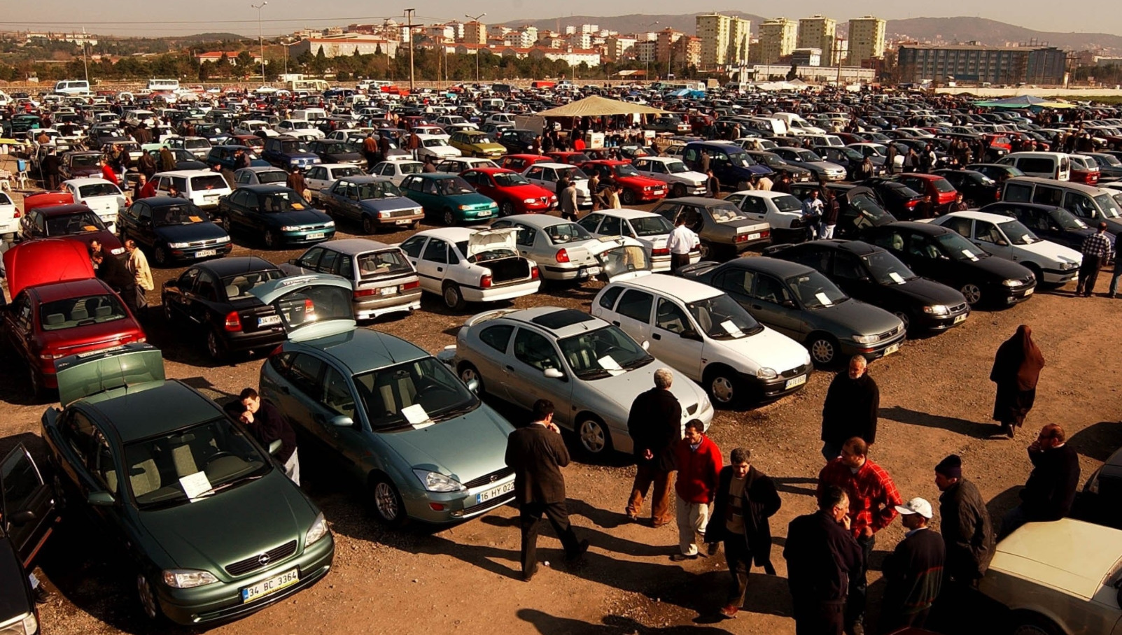 İkinci el otomobilde düzenleme: Piyasadan yüzde 75'i silindi