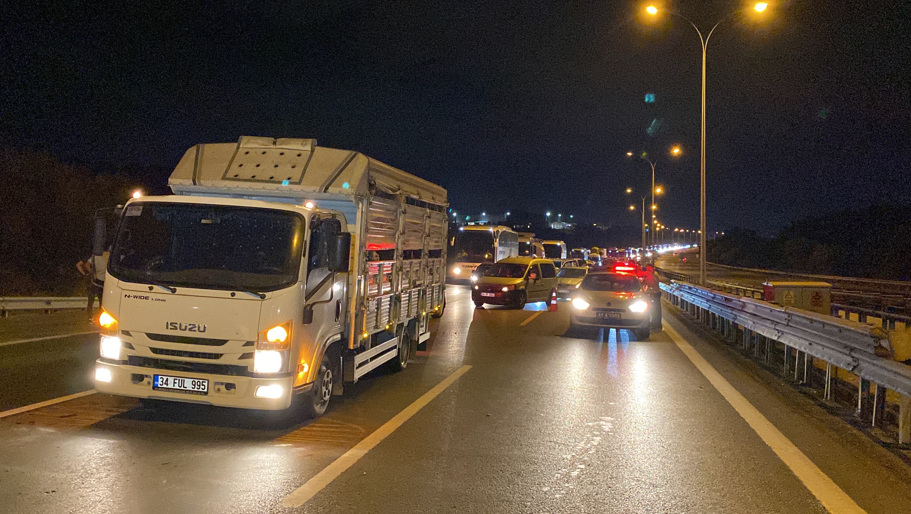 Anadolu Otoyolu'ndaki zincirleme kaza: Bir yaralı