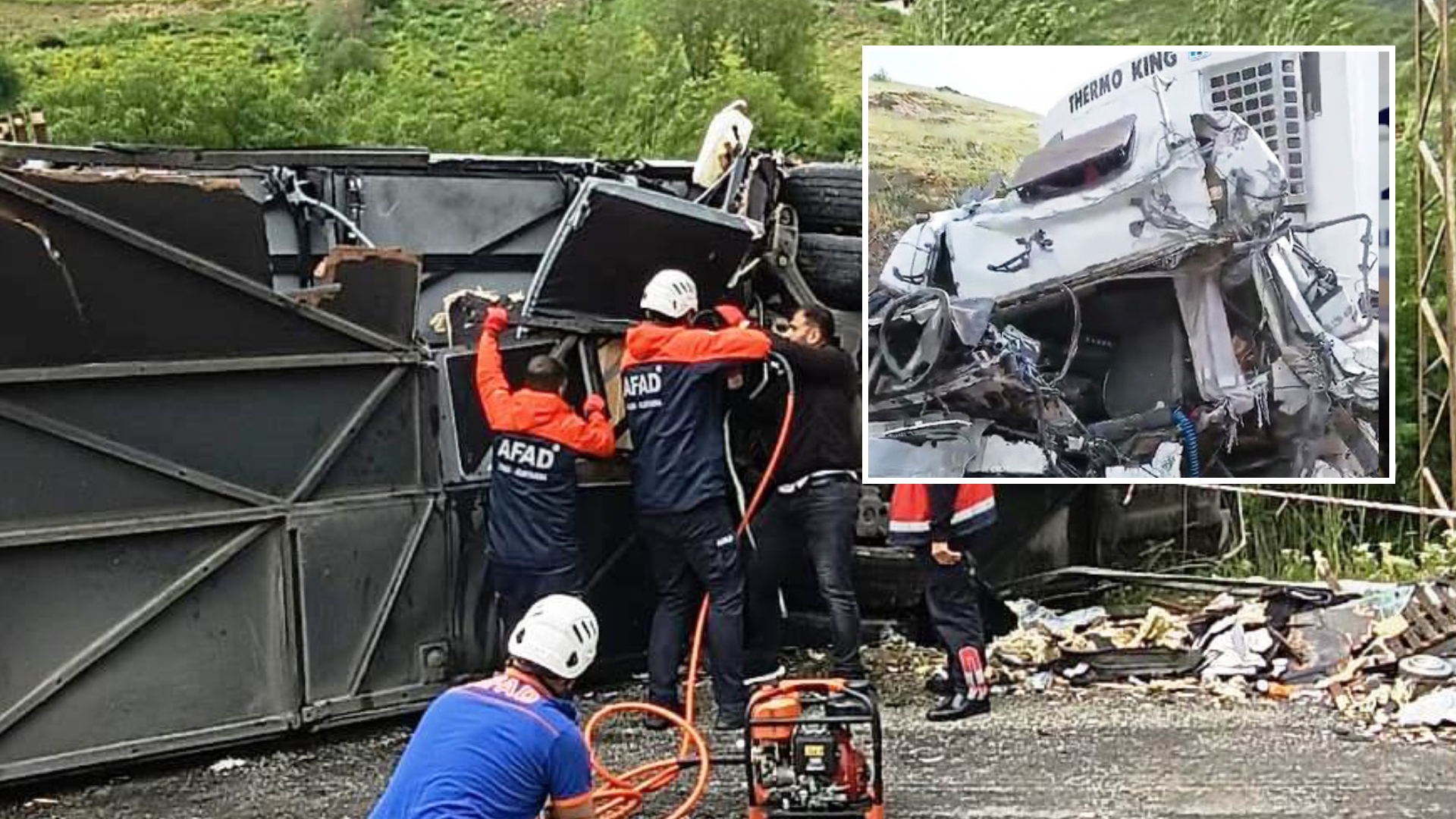 Bitlis’te yolcu otobüsü ile kamyon çarpıştı: 2 ölü, 4’ü ağır 30 yaralı