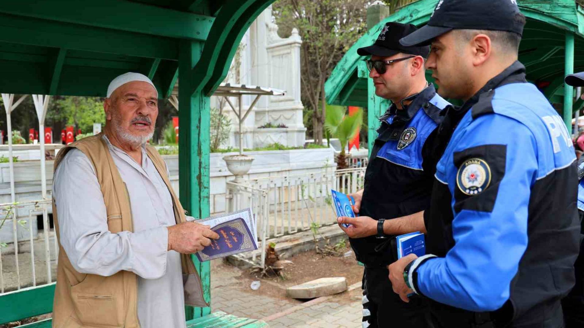 Polisten mezarlıkta 'sahte hoca' avı: Tek tek durdurup dua okuttular