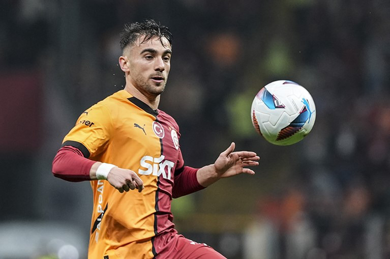 Galatasaray'dan Yunus Akgün'e iki tarafa da kazandıracak sözleşme teklifi