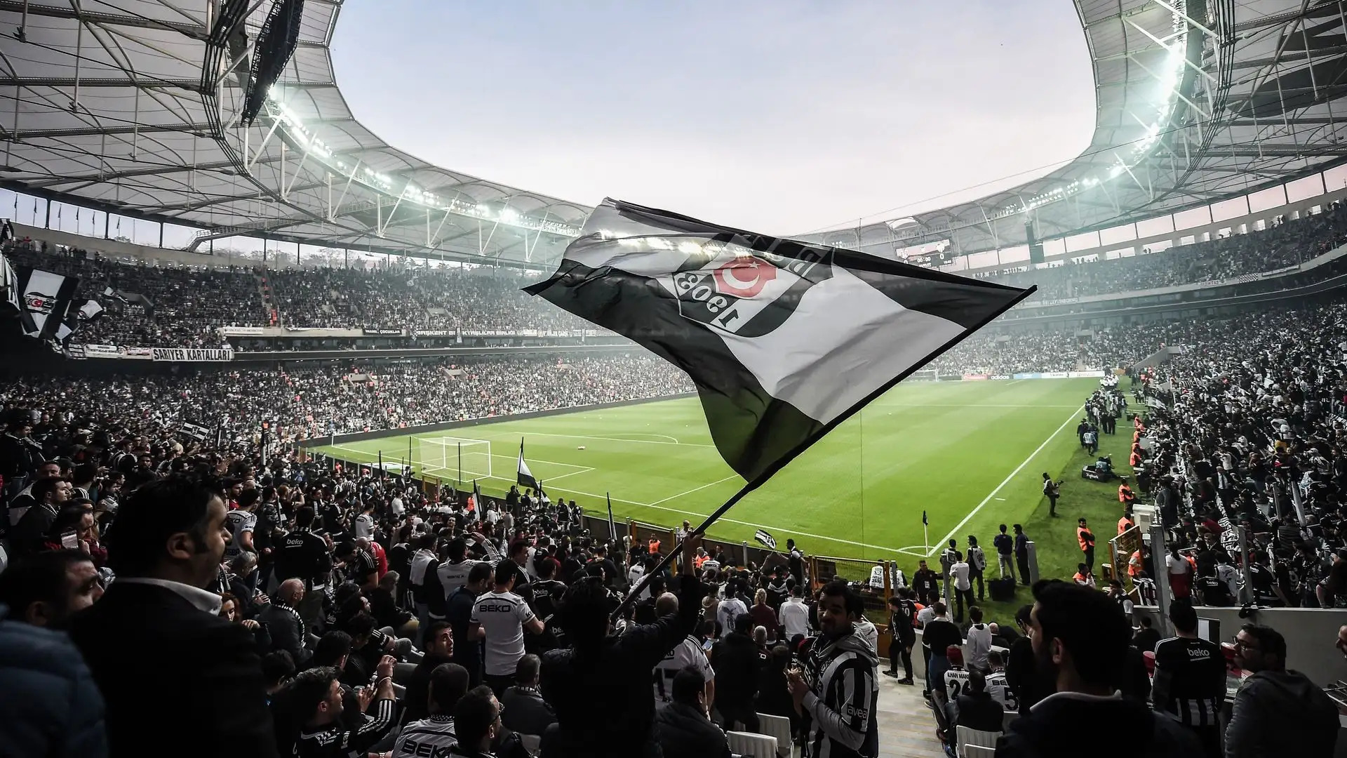 Inter'de transfer listesine konulan yıldız Beşiktaş'a önerildi