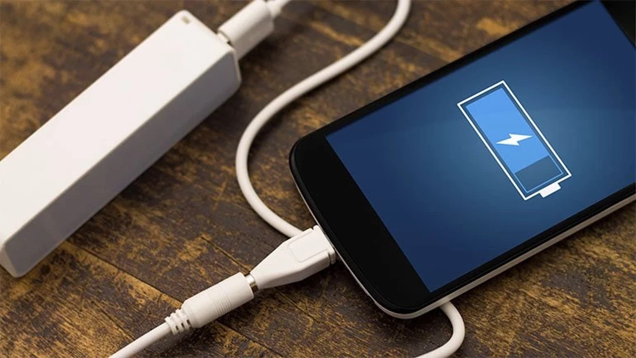 ŞARJI EN ÇOK GİDEN TELEFONLAR | Eylül ayında liste güncellendi... iPhone ve Samsung listenin zirvesinde değil