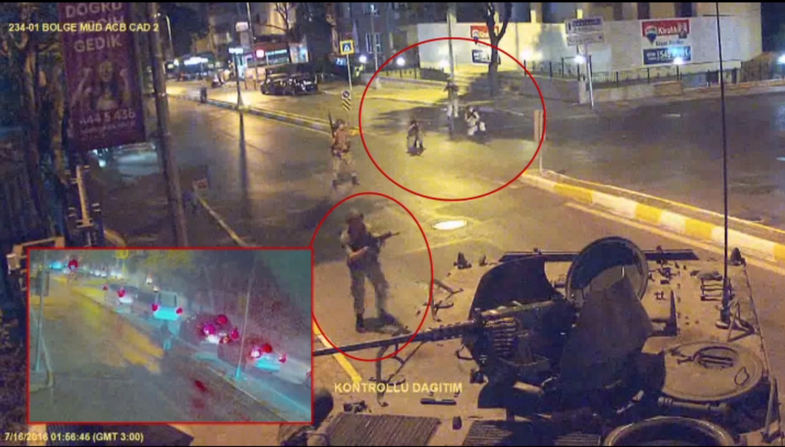 Putschist soldiers who tried to enter the Türk Telekom Directorate in Kadiköy shot at passing by shuttle buses.
