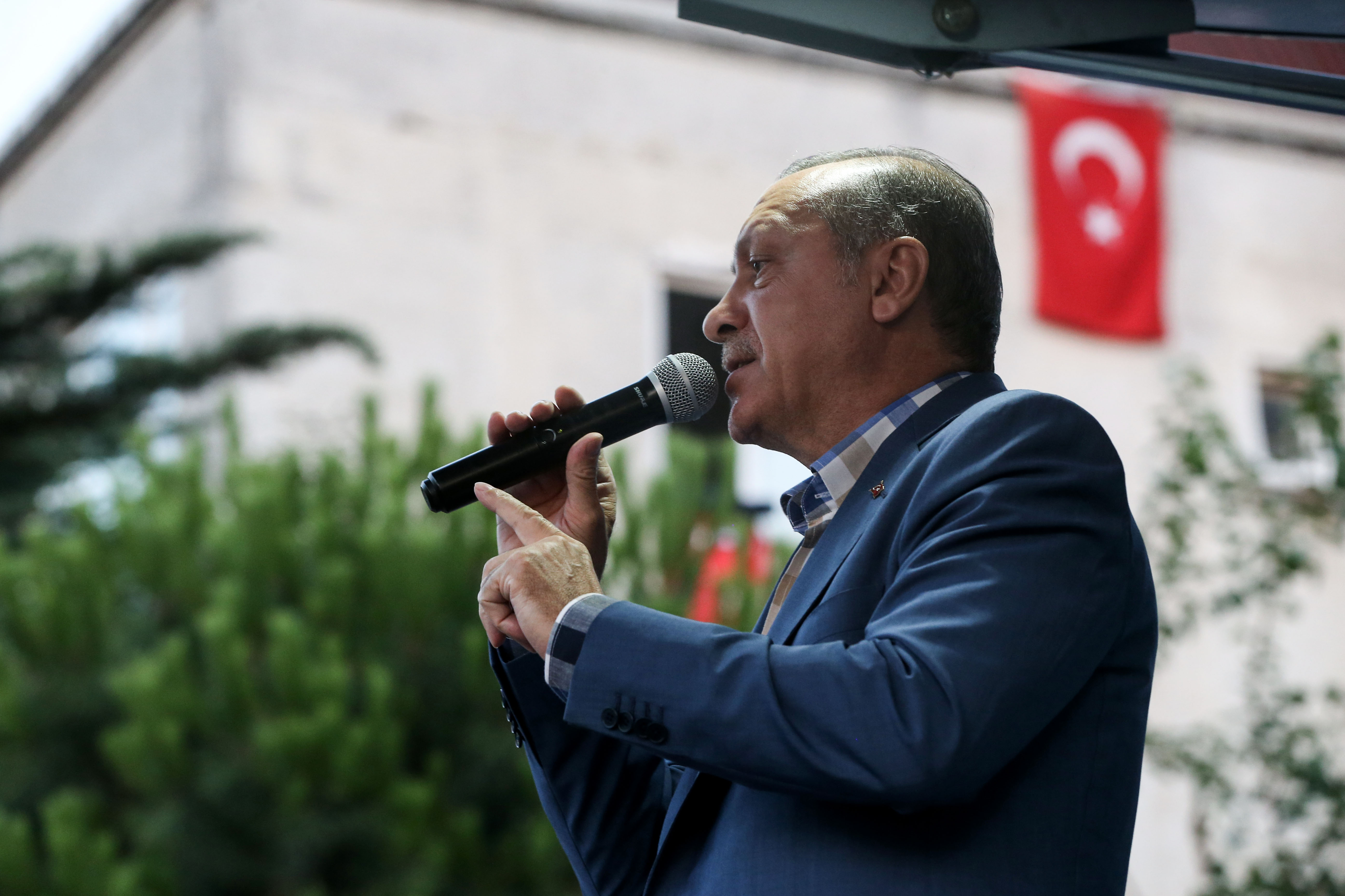 Cumhurbaşkanı Recep Tayyip Erdoğan, Türkiye'nin  Paralel Devlet Yapılanması'ndan çok çektiğini belirterek, 