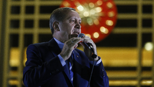 Erdoğan, Külliye'de halka seslendi