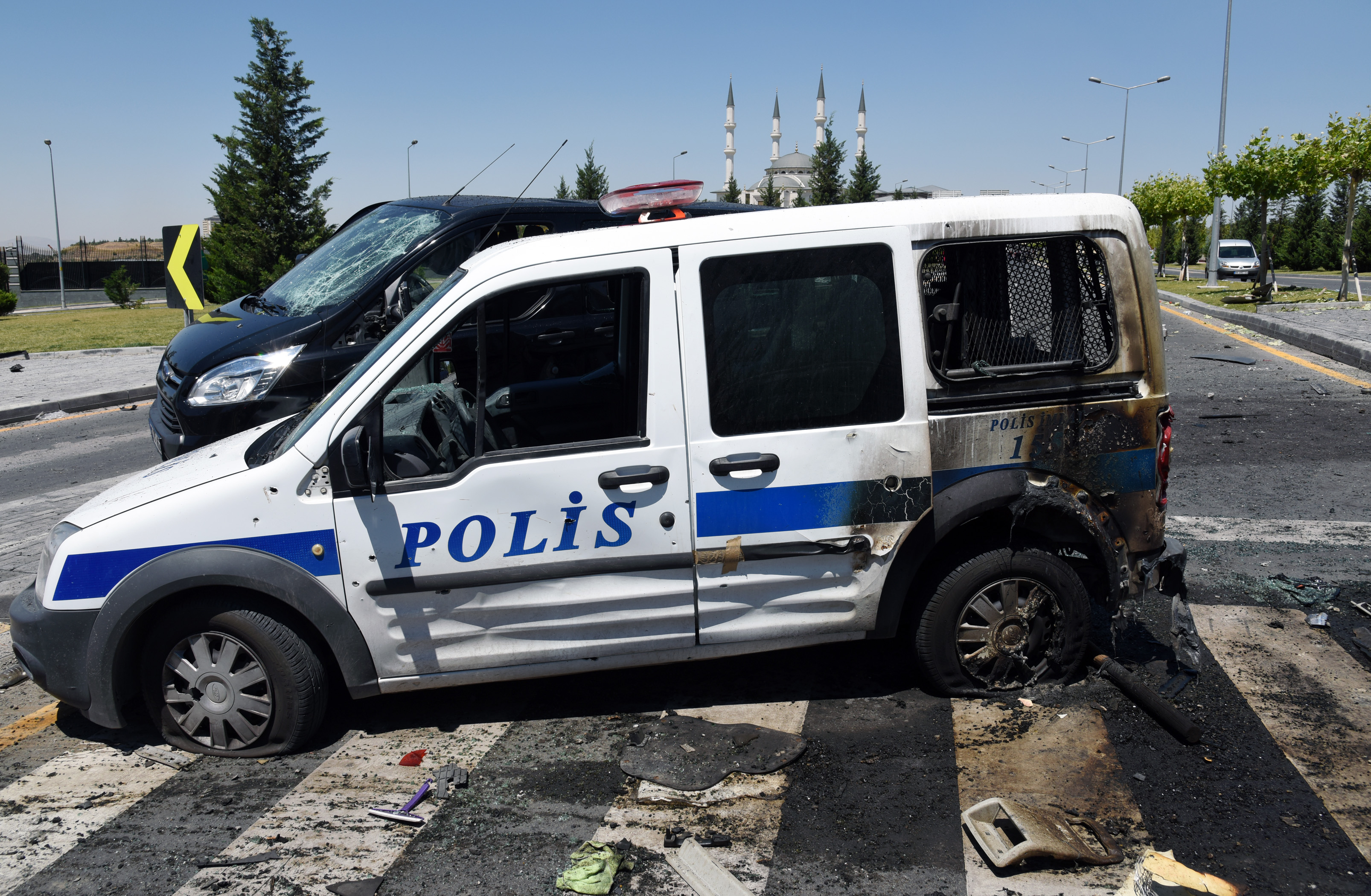 It was only revealed how much damage the bombs dropped on the Presidential Palace complex caused come morning.